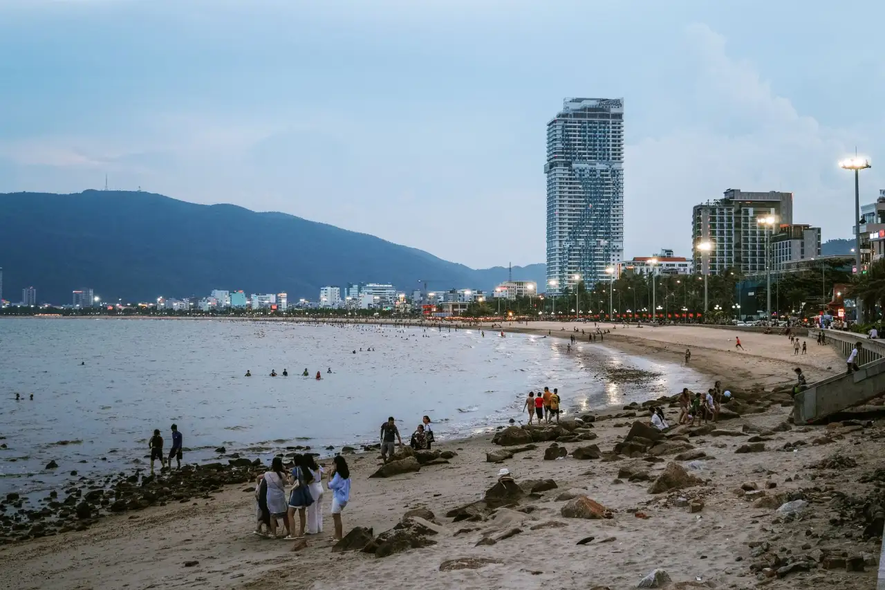 上海铭莜亘餐饮管理：企事业单位食堂承包服务流程与标准
